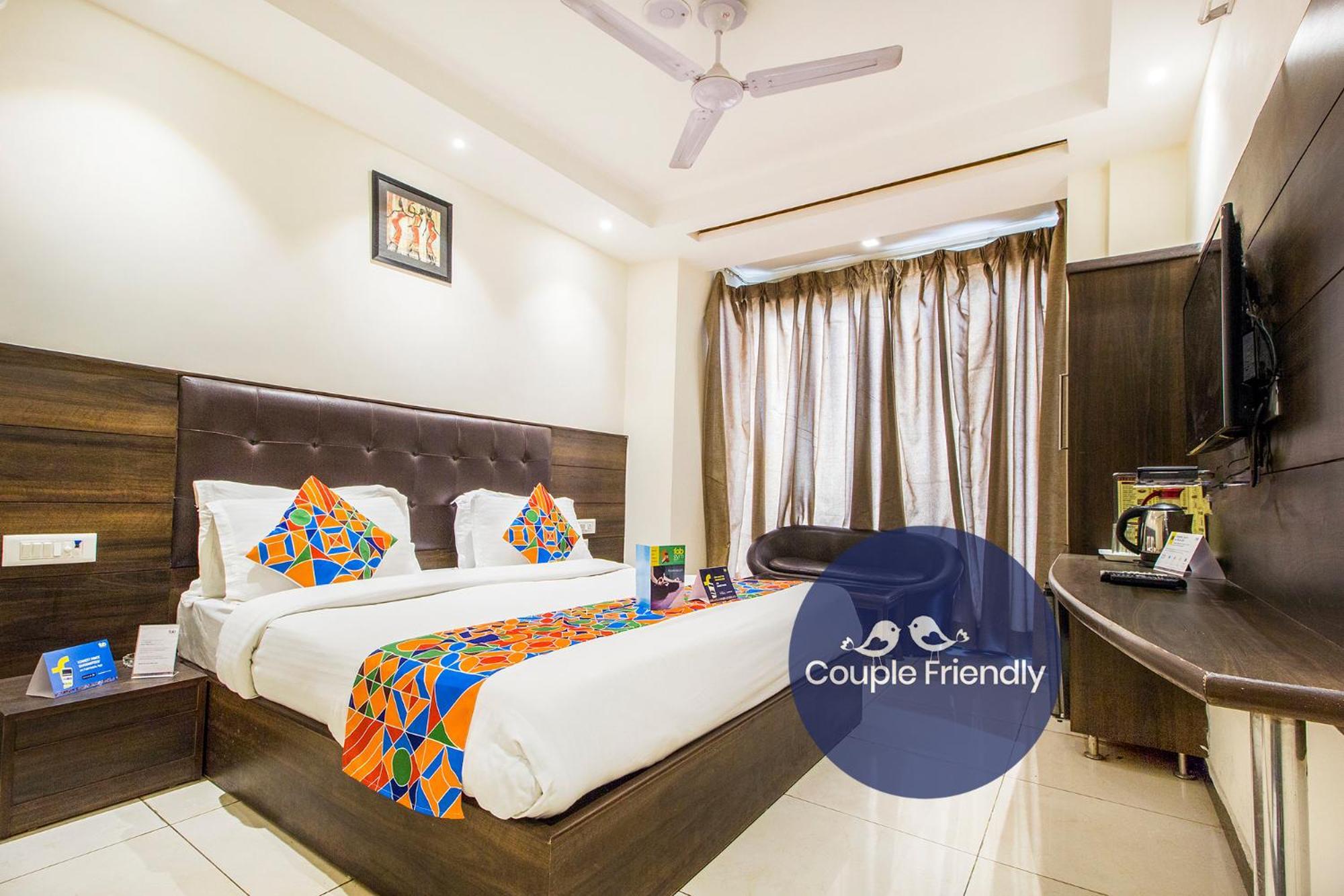 Fabexpress Le Continental Paharganj New Delhi Hotel Exterior photo