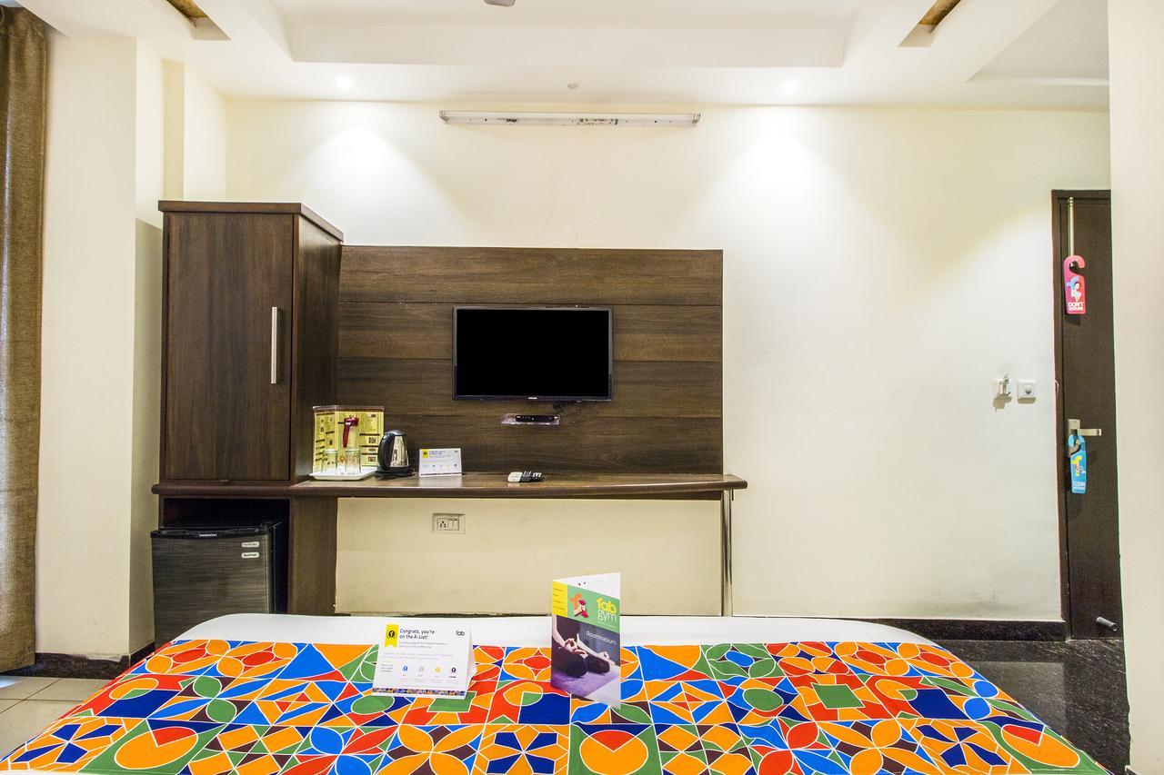 Fabexpress Le Continental Paharganj New Delhi Hotel Exterior photo