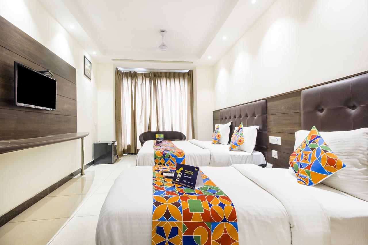 Fabexpress Le Continental Paharganj New Delhi Hotel Exterior photo