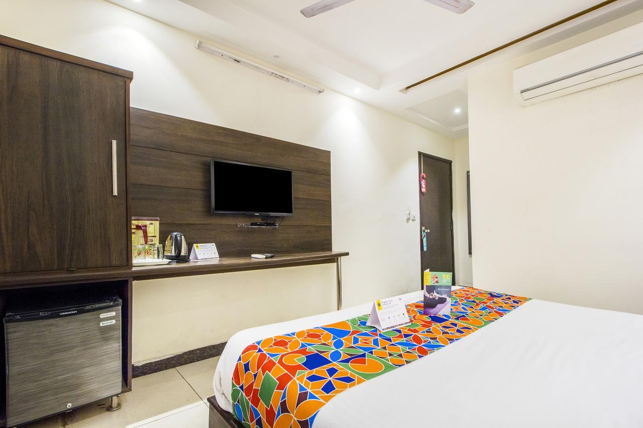 Fabexpress Le Continental Paharganj New Delhi Hotel Exterior photo
