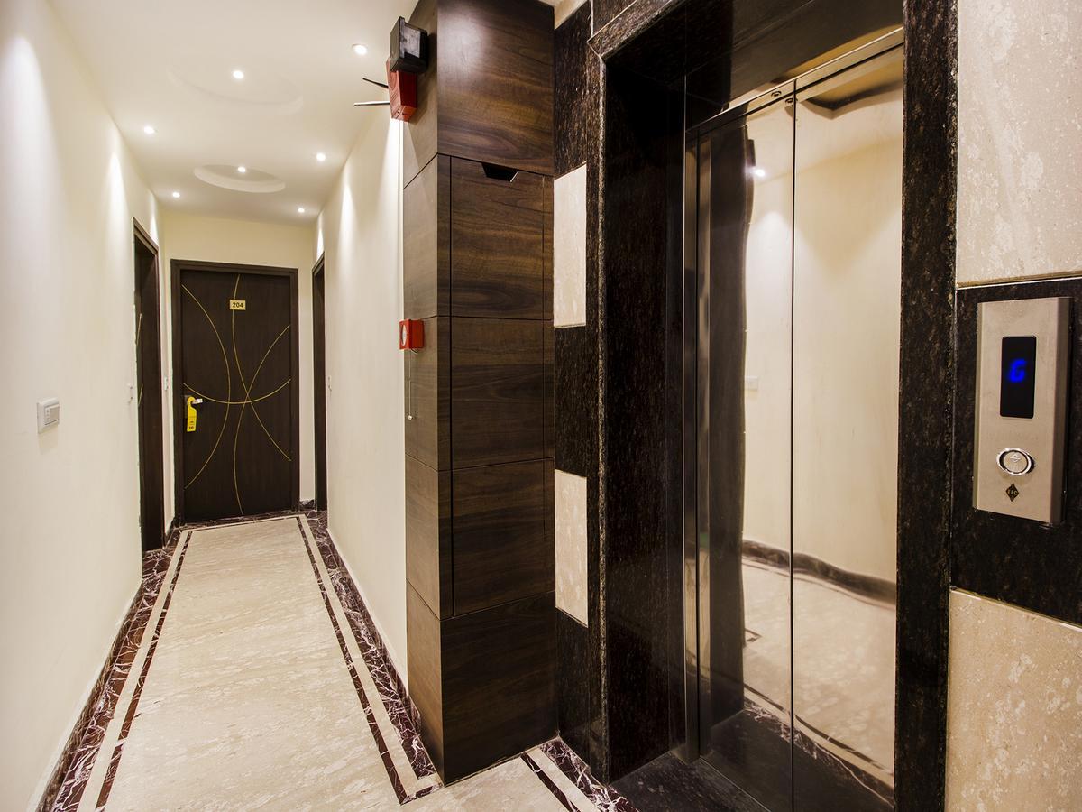 Fabexpress Le Continental Paharganj New Delhi Hotel Exterior photo