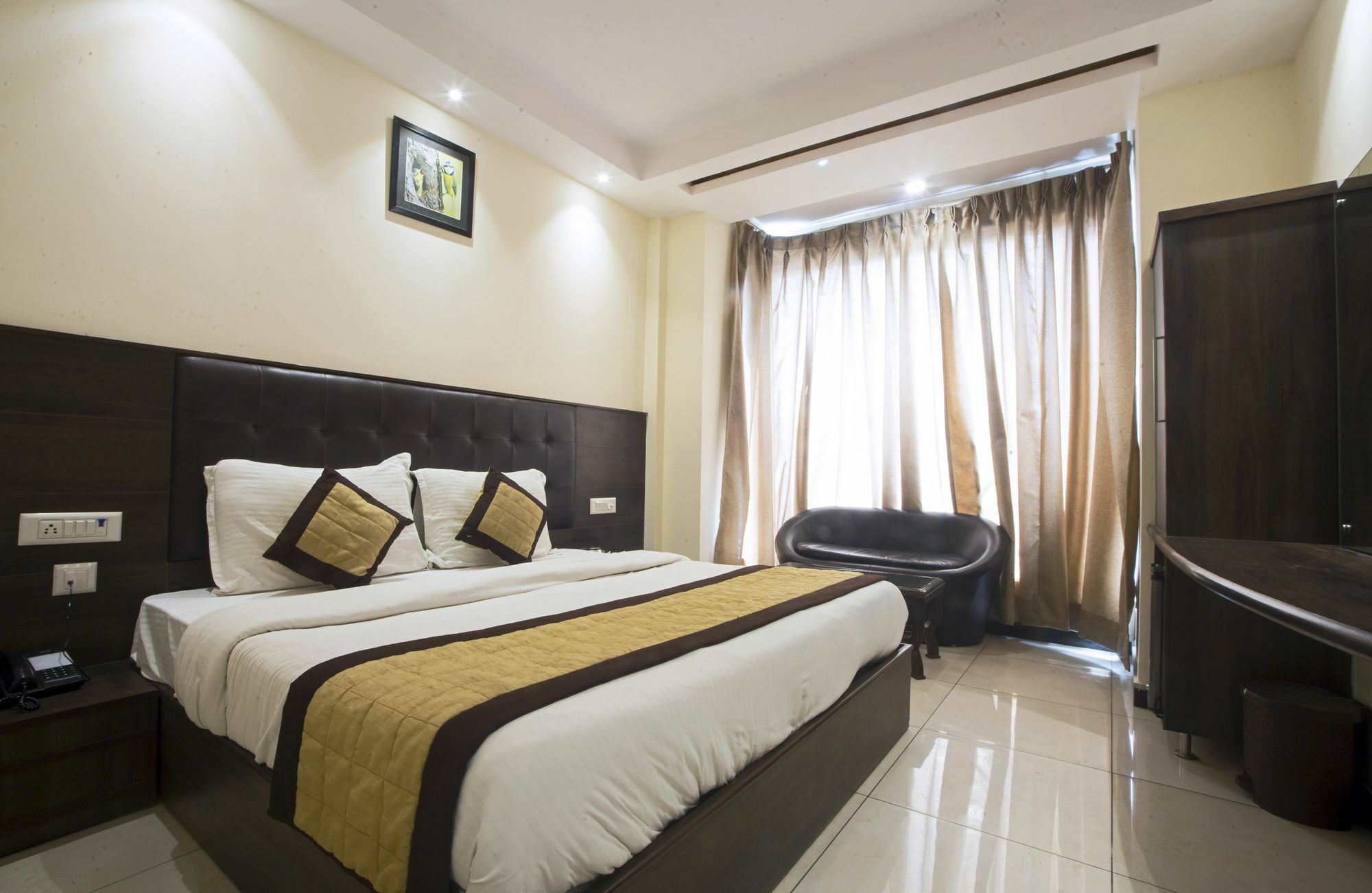 Fabexpress Le Continental Paharganj New Delhi Hotel Exterior photo