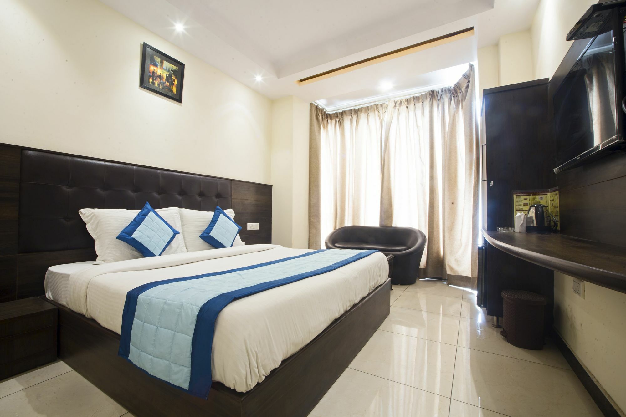 Fabexpress Le Continental Paharganj New Delhi Hotel Exterior photo